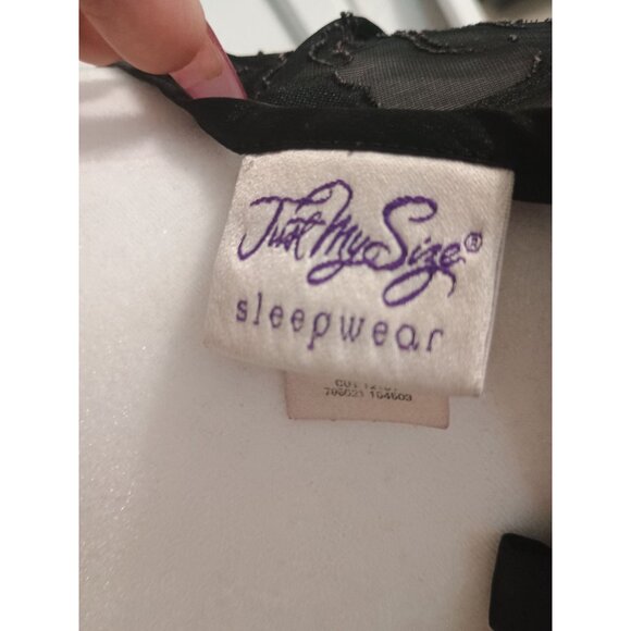 Just My Size Black Lace Gown with Robe Size: 3XL - Picture 6 of 13